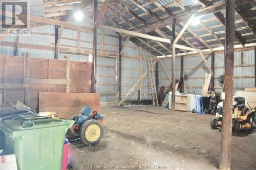 11103 Pinehurst Line, Harwich Township, ON - Indoor Photo Showing Garage