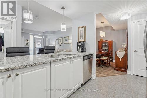 105 - 2388 Khalsa Gate, Oakville, ON - Indoor Photo Showing Kitchen With Upgraded Kitchen