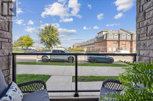 105 - 2388 Khalsa Gate, Oakville, ON - Outdoor