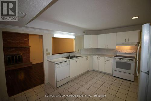 Bsmt - 25 Kirkland Court, Richmond Hill, ON - Indoor Photo Showing Kitchen With Double Sink