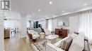 9 Kingsmead Court, Richmond Hill, ON  - Indoor Photo Showing Living Room 