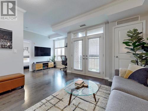 307 - 5327 Upper Middle Road, Burlington, ON - Indoor Photo Showing Living Room