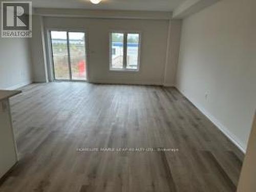 132 Lormont Boulevard, Hamilton, ON - Indoor Photo Showing Other Room