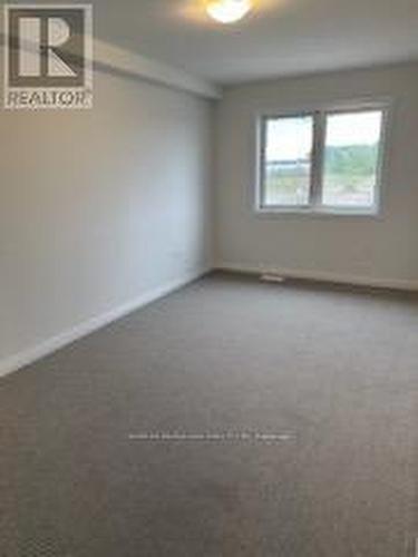 132 Lormont Boulevard, Hamilton, ON - Indoor Photo Showing Other Room