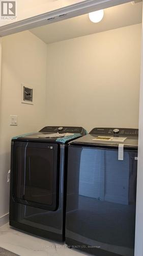 132 Lormont Boulevard, Hamilton, ON - Indoor Photo Showing Laundry Room