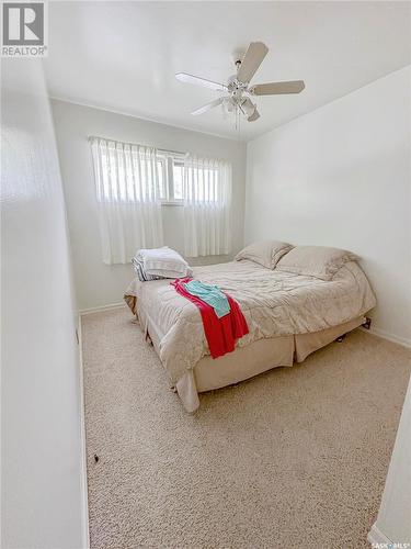 807 Elsinore Street, Whitewood, SK - Indoor Photo Showing Bedroom