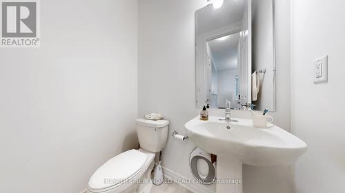 1911 Narcissus Gardens, Pickering, ON - Indoor Photo Showing Bathroom