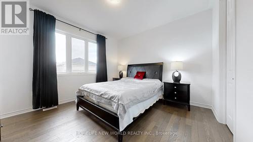 1911 Narcissus Gardens, Pickering, ON - Indoor Photo Showing Bedroom