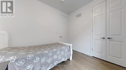 1911 Narcissus Gardens, Pickering, ON - Indoor Photo Showing Bedroom