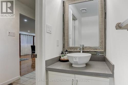 58 Jessica Gardens, Vaughan, ON - Indoor Photo Showing Bathroom