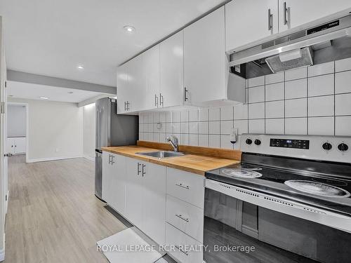 391 Kingston Rd, Toronto, ON - Indoor Photo Showing Kitchen