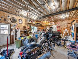 Garage - 