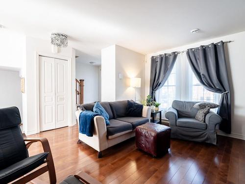 Salon - 9146 Crois. Du Louvre, Brossard, QC - Indoor Photo Showing Living Room