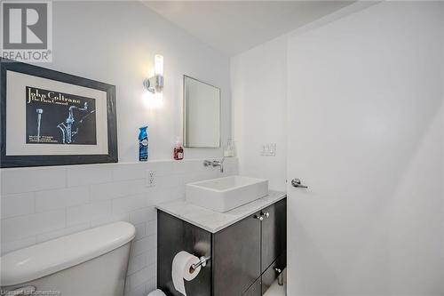 637 Lake Shore Boulevard W Unit# 403, Toronto, ON - Indoor Photo Showing Bathroom