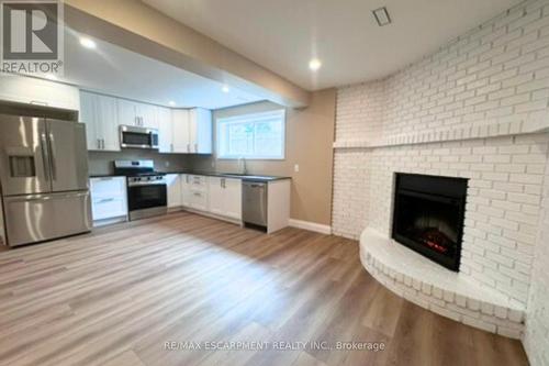 1174 Vansickle Road N, St. Catharines, ON - Indoor With Fireplace