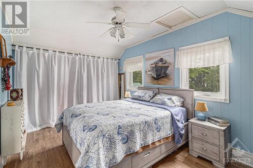 92 Herriott Street, Carleton Place, ON - Indoor Photo Showing Bedroom