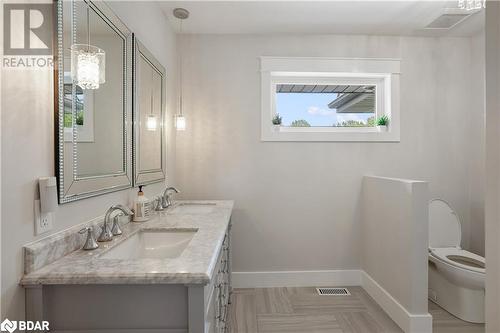 115 Clapperton Street, Barrie, ON - Indoor Photo Showing Bathroom