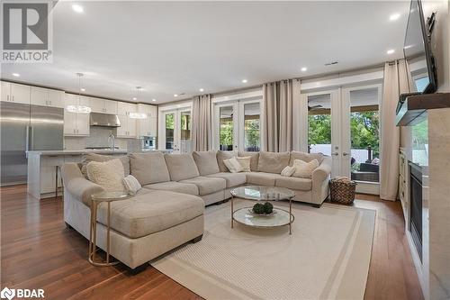 115 Clapperton Street, Barrie, ON - Indoor Photo Showing Living Room