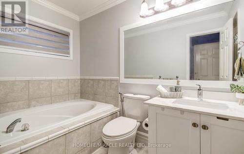 1699 Samuelson Circle, Mississauga, ON - Indoor Photo Showing Bathroom