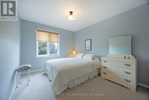 10 Timberlane Crescent, St. Thomas, ON - Indoor Photo Showing Bedroom