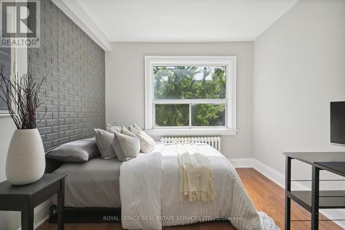 232 Fairlawn Avenue, Toronto, ON - Indoor Photo Showing Bedroom