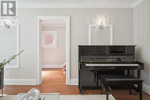 232 Fairlawn Avenue, Toronto, ON - Indoor Photo Showing Other Room