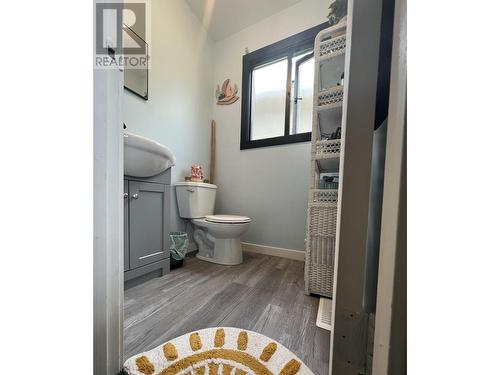 2628 Moyie Street, Prince George, BC - Indoor Photo Showing Bathroom