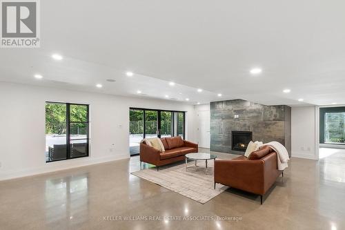 1060 Indian Road, Mississauga, ON - Indoor Photo Showing Living Room With Fireplace