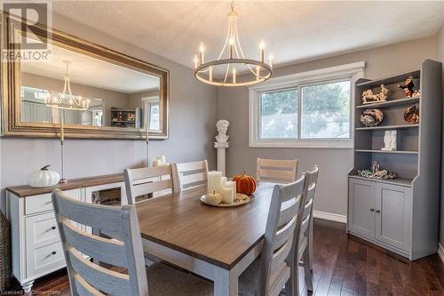 59 Regent Avenue, Hamilton, ON - Indoor Photo Showing Dining Room