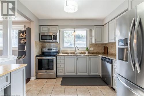 59 Regent Avenue, Hamilton, ON - Indoor Photo Showing Kitchen