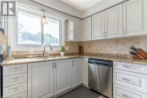 59 Regent Avenue, Hamilton, ON - Indoor Photo Showing Kitchen