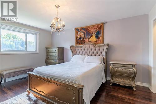 59 Regent Avenue, Hamilton, ON - Indoor Photo Showing Bedroom