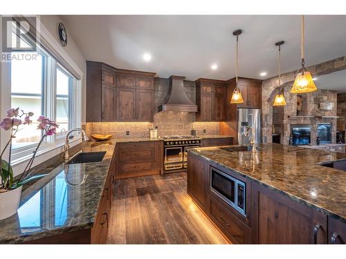 1505 Britton Road, Summerland, BC - Indoor Photo Showing Kitchen With Upgraded Kitchen