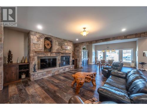 1505 Britton Road, Summerland, BC - Indoor Photo Showing Living Room With Fireplace