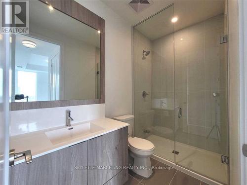 1533 - 25 Adra Grado Way, Toronto, ON - Indoor Photo Showing Bathroom