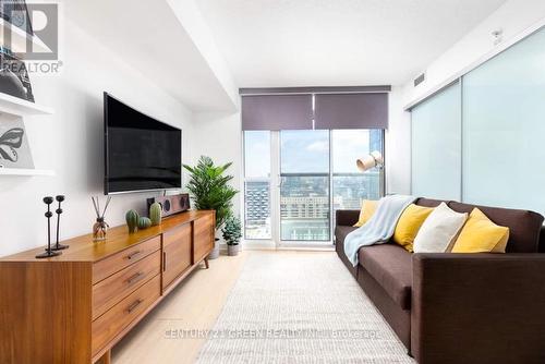 2009 - 85 Queens Wharf Road, Toronto, ON - Indoor Photo Showing Other Room