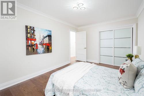 110 Clarence Street, Vaughan, ON - Indoor Photo Showing Bedroom