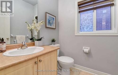 11 Canarygrass Drive, Brampton, ON - Indoor Photo Showing Bathroom