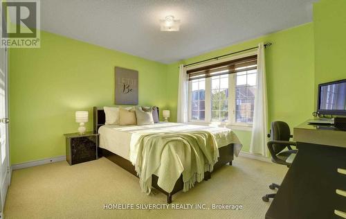 11 Canarygrass Drive, Brampton, ON - Indoor Photo Showing Bedroom