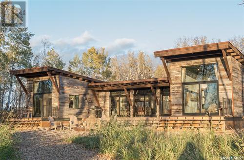 Curly Tail Hunting Camp, Lakeside Rm No. 338, SK 