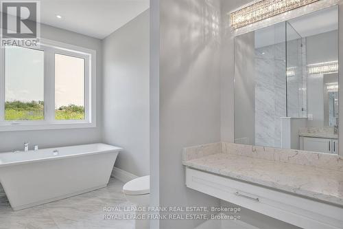 17 Avalon Drive, Kawartha Lakes, ON - Indoor Photo Showing Bathroom