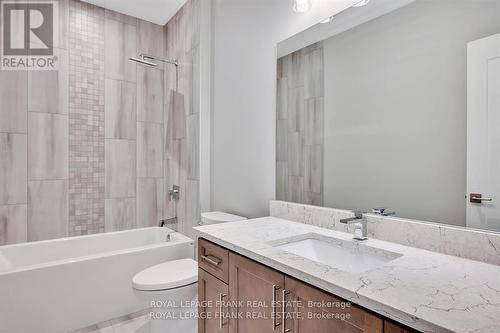 17 Avalon Drive, Kawartha Lakes, ON - Indoor Photo Showing Bathroom