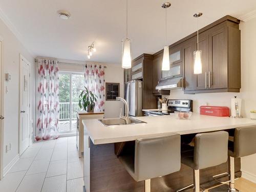 Kitchen - 34 Place Mathieu, Saint-Joseph-Du-Lac, QC - Indoor Photo Showing Kitchen With Upgraded Kitchen