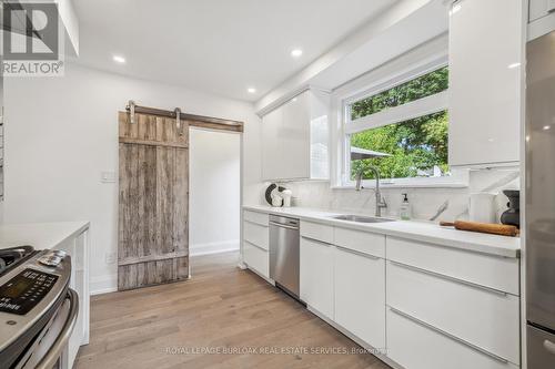 317 Guelph Line, Burlington, ON - Indoor Photo Showing Kitchen