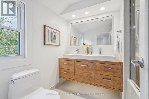 317 Guelph Line, Burlington, ON - Indoor Photo Showing Bathroom