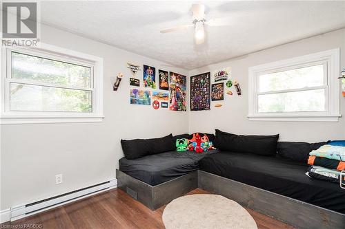 bedroom - 53 7Th Street, Hanover, ON - Indoor Photo Showing Living Room