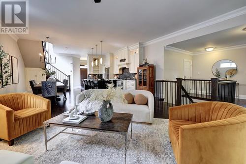 134 Westside Drive, Oakville, ON - Indoor Photo Showing Living Room