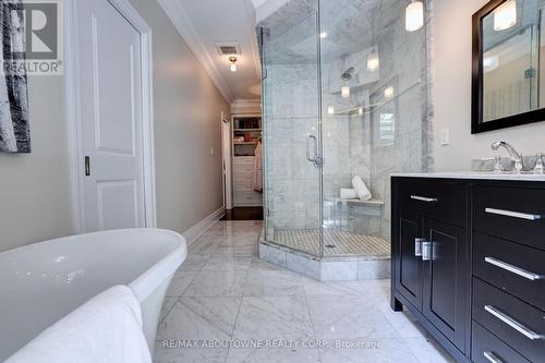 134 Westside Drive, Oakville, ON - Indoor Photo Showing Bathroom