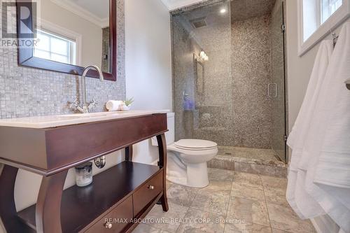 134 Westside Drive, Oakville, ON - Indoor Photo Showing Bathroom