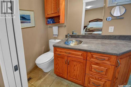 22 303 Saguenay Drive, Saskatoon, SK - Indoor Photo Showing Bathroom